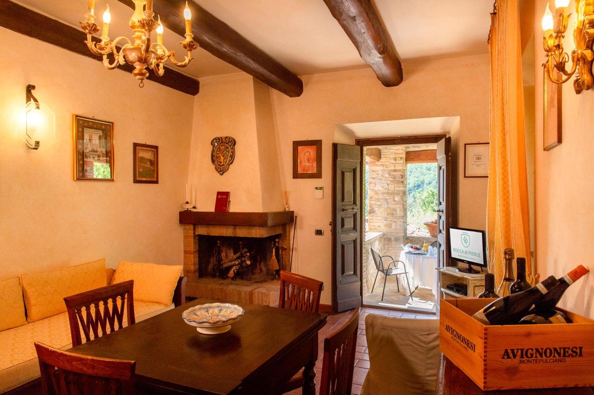 Rocca Di Pierle, Agriturismo Di Charme - Cortona Mercatale  Luaran gambar